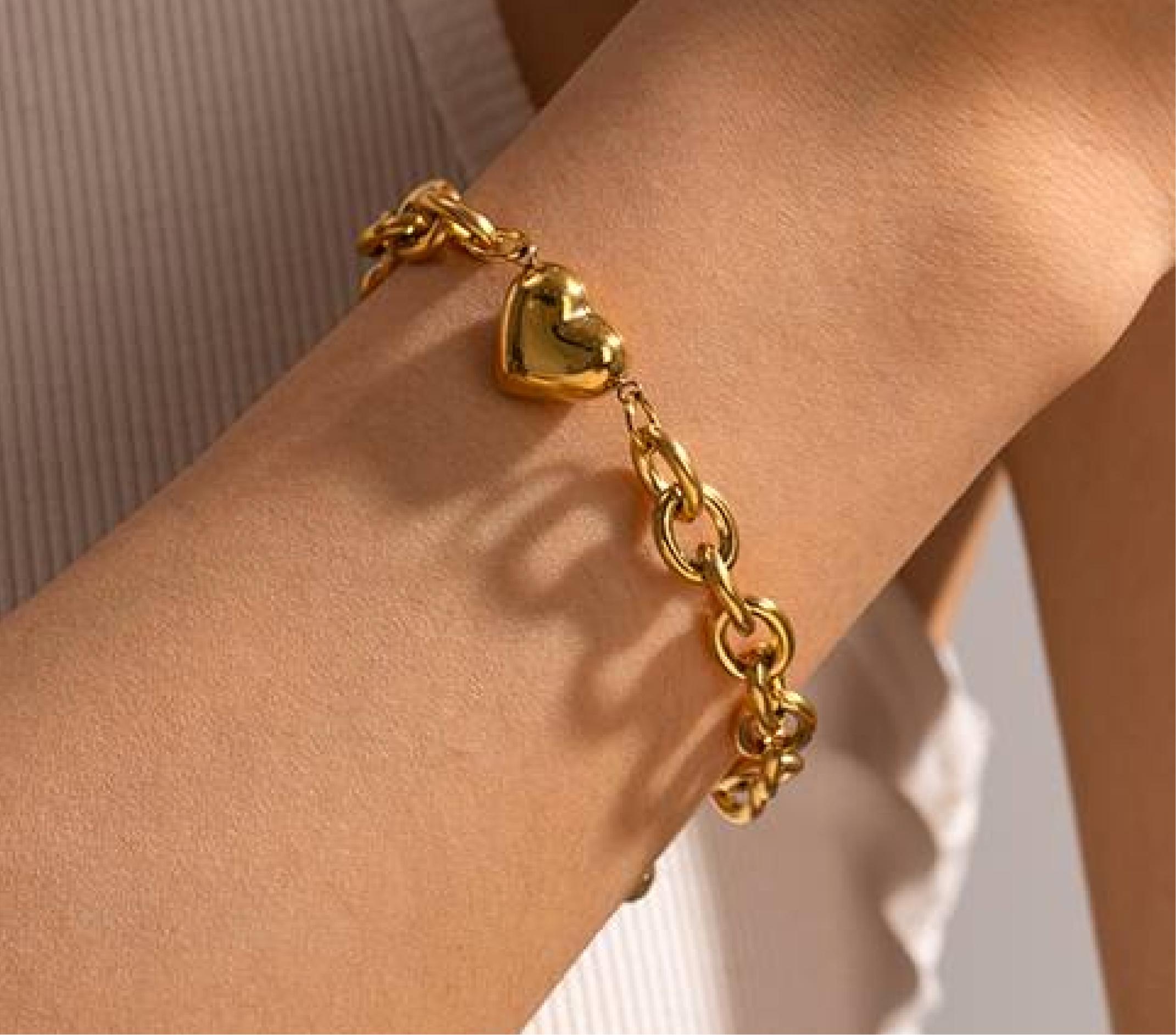  Bracelet