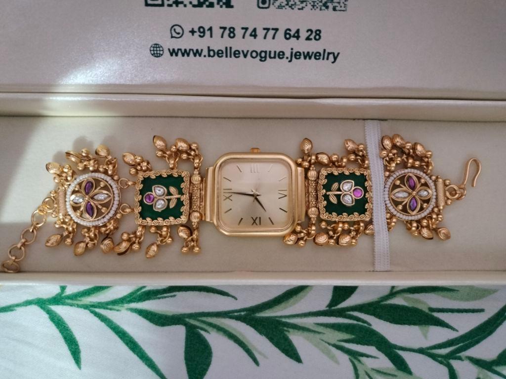 Maharani Emerald Heritage Bracelet Watch For Women