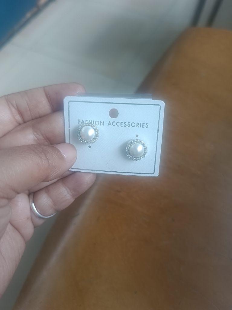 Silver Toned Pearl Minimal Studds Earrings