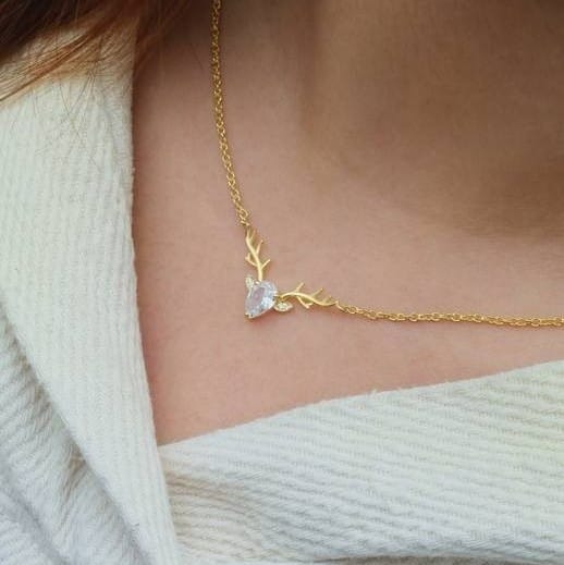 Anushka Jain reindeer pendant necklace from Eternz.