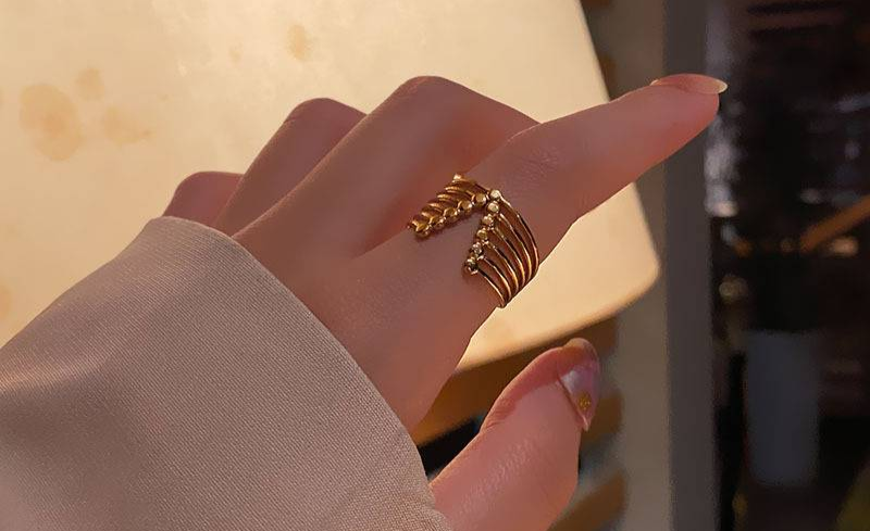Aiza In Vogue Gold Ring