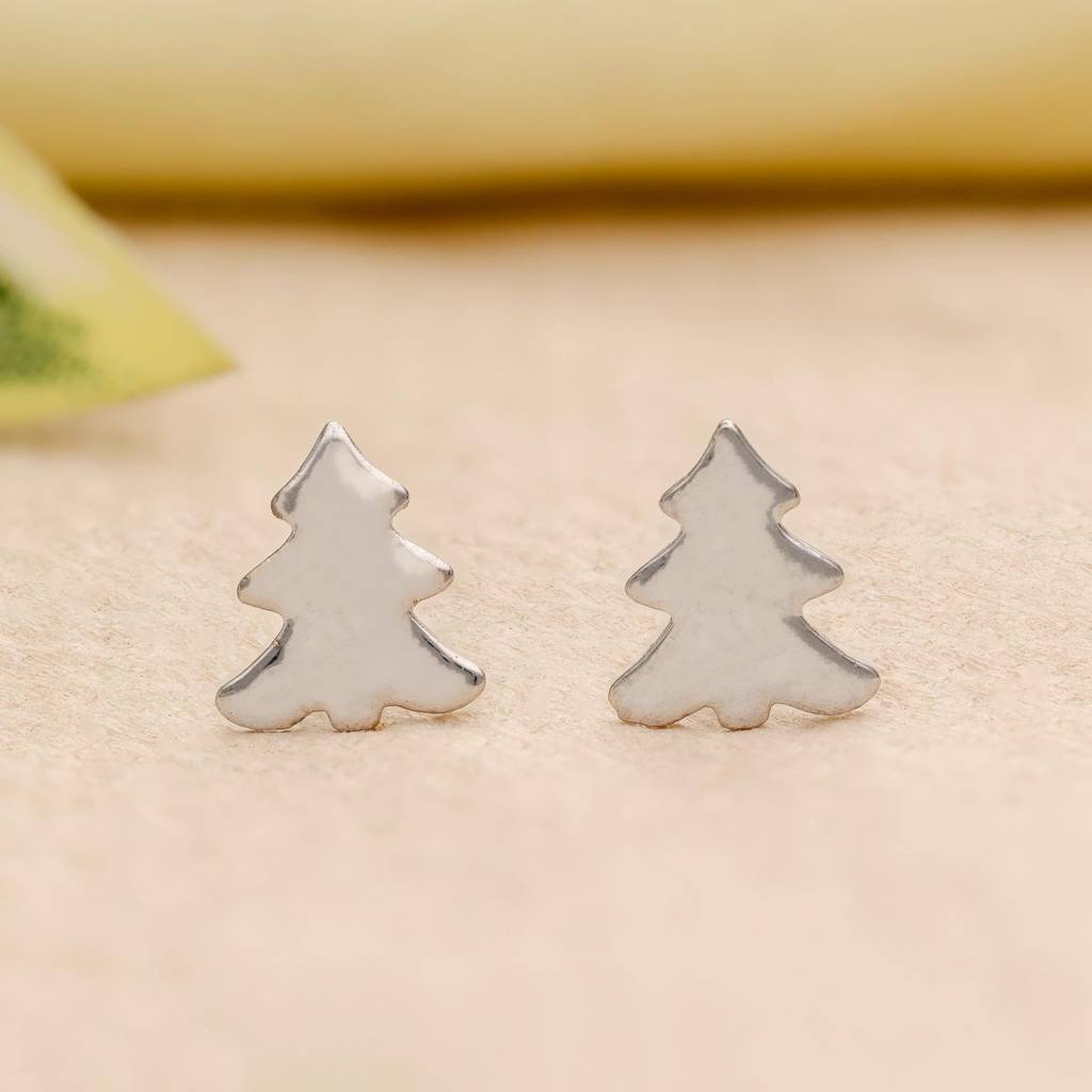 Elegant Christmas tree studs in sterling silver from Eternz for year-round festive appeal.